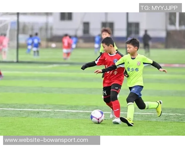 中尼对决再掀波澜两国足球实力较量引发全球关注 中尼对决再掀波澜两国足球实力较量引发全球关注