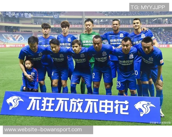 富力球迷与国安球迷的激情对决谁能在绿茵场上笑到最后 富力球迷与国安球迷的激情对决谁能在绿茵场上笑到最后