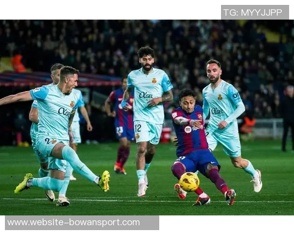 巴萨与多特首发阵容对比分析揭示双方战术布局与关键球员表现