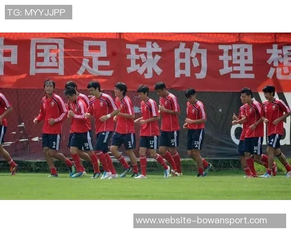 广州足球队阵地战革新之路:战术创新与球队未来展望 广州足球队阵地战革新之路:战术创新与球队未来展望