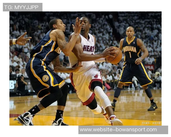 快船与步行者全场激战回顾球迷热情高涨精彩瞬间不断 快船与步行者全场激战回顾球迷热情高涨精彩瞬间不断